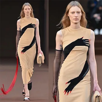 2023 הקיץ החדש של הנשים אופנה שמלות אלגנטיות צוואר עגול וחולצת Slim Fit מזג ניגודיות צבע הישבן שמלת Bodycon