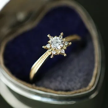 S925 כסף סטרלינג מצופה זהב אופנתי אירופאי ואמריקאי פתית שלג רב-תכליתי טבעת אישית פרמיה הטבעת של נשים