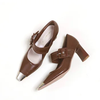 LIHUAMAO רטרו מרי ג ' יין חסון העקב נעלי נשים מתכת מחודד בוהן רצועת קרסול מסיבת משאבות